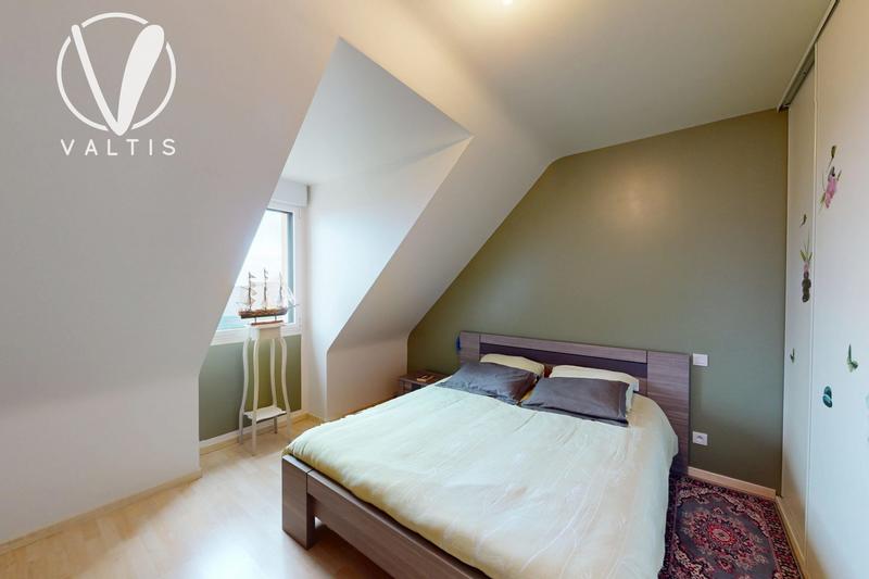 Maison contemporaine - 173 m² - 7 pièces