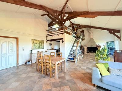 Maison - 156 m² - 4 pièces