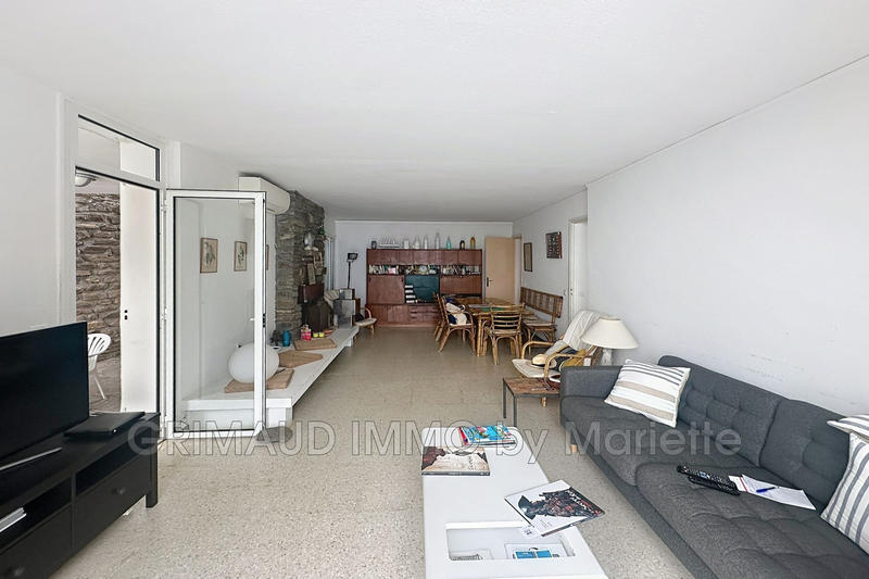 Maison - 187 m² - 10 pièces