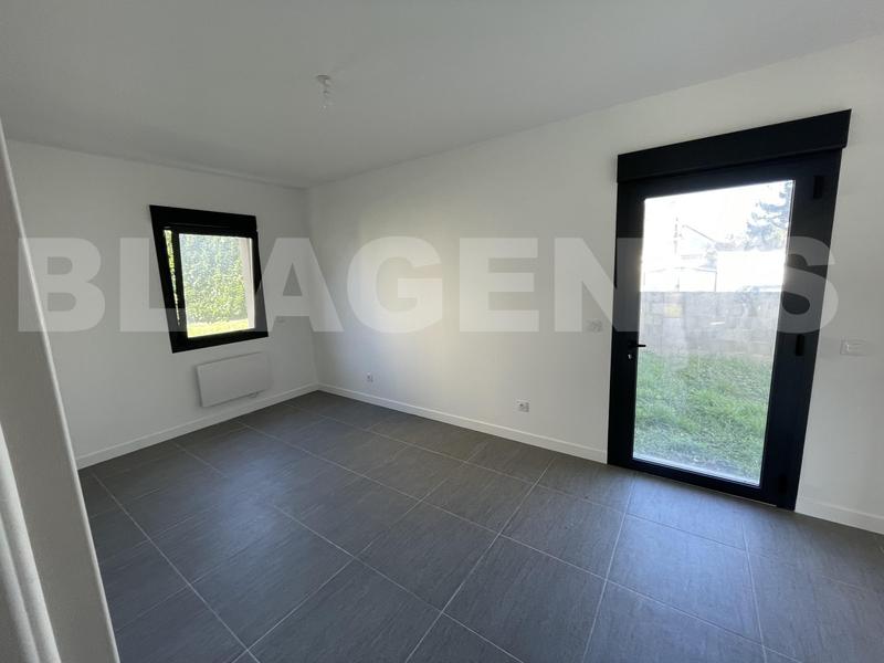 Maison contemporaine - 141 m² - 6 pièces