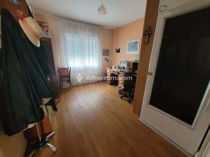 Maison - 206 m² - 6 pièces