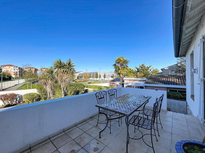 Maison - 170 m² - 6 pièces