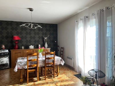 Maison - 110 m² - 6 pièces