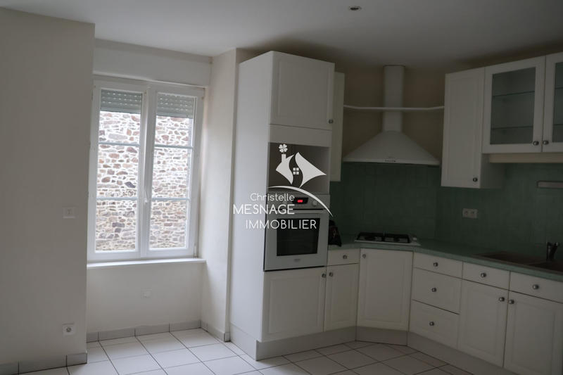 Maison - 93 m² - 4 pièces