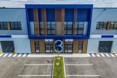 Local d'activités - 533 m²