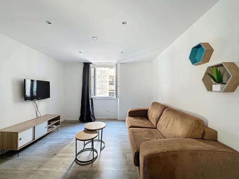 Studio - 20 m² - 1 pièce