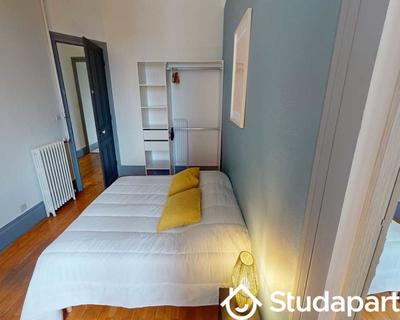 Chambre - 120 m² - 1 pièce