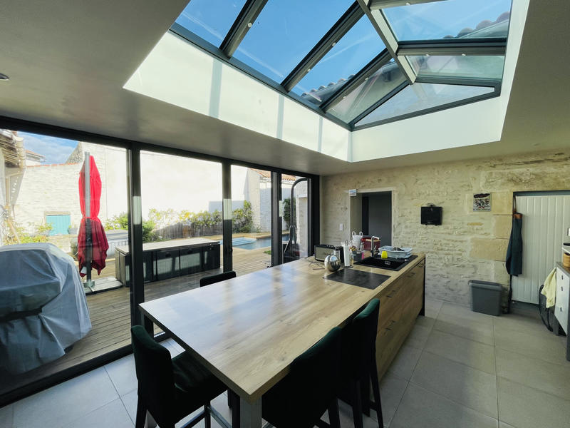 Maison - 192 m² - 5 pièces