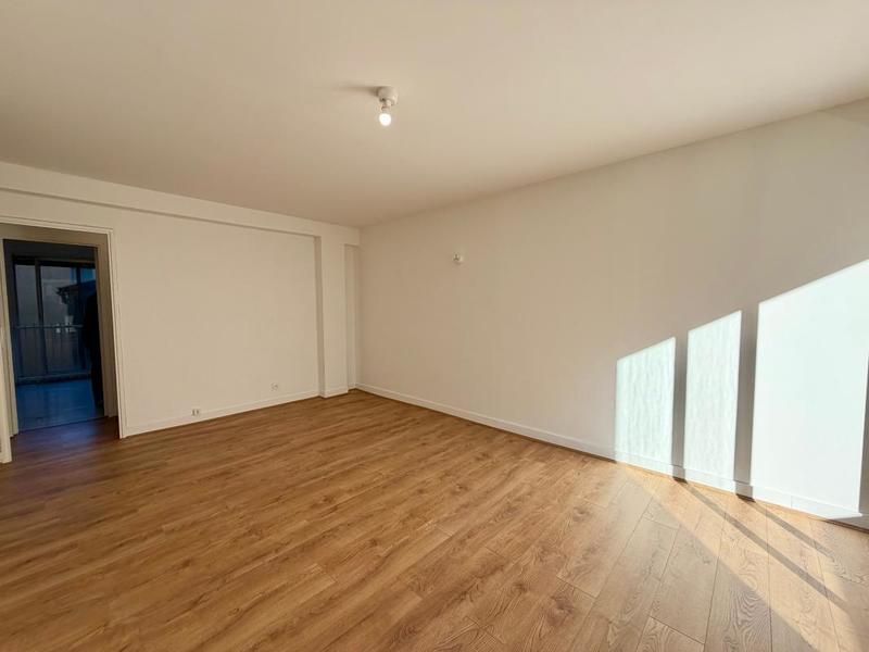 Appartement - 94 m² - 4 pièces