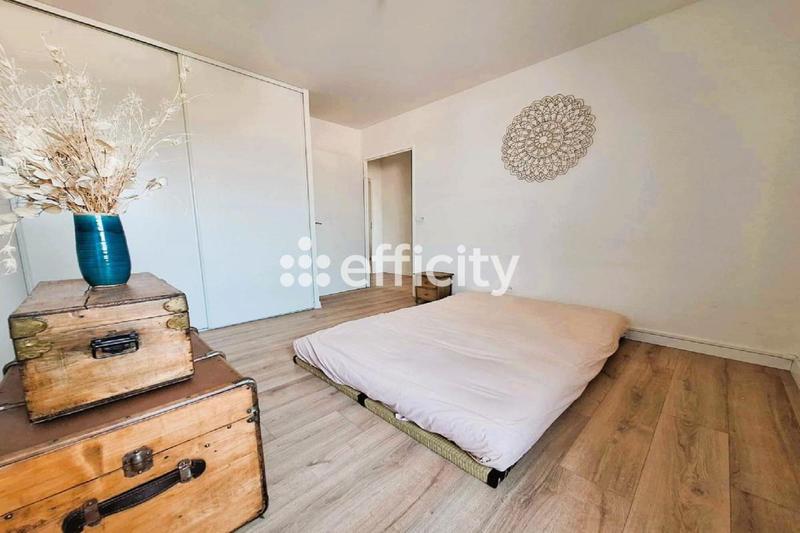 Appartement - 75 m² - 3 pièces