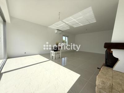 Maison - 134 m² - 6 pièces