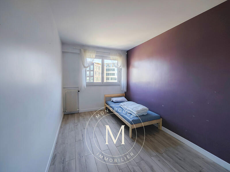 Appartement - 80 m² - 4 pièces