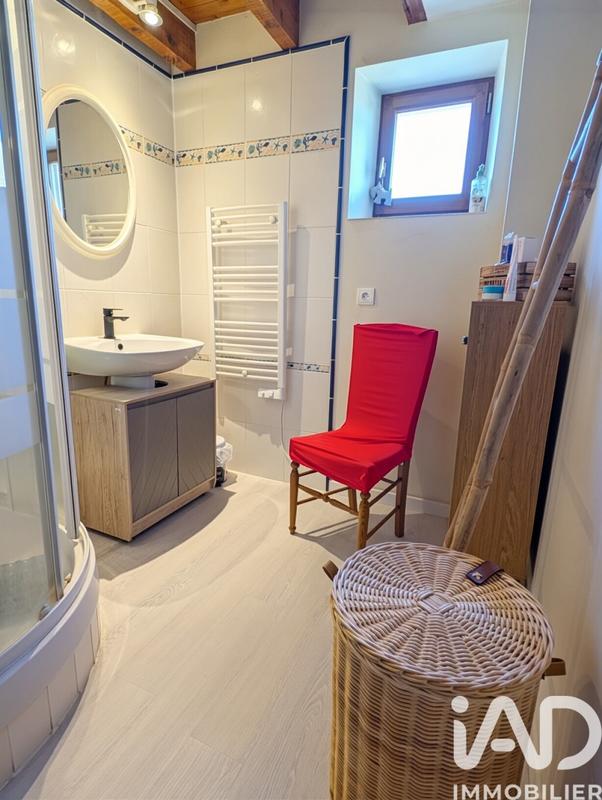 Maison - 185 m² - 8 pièces