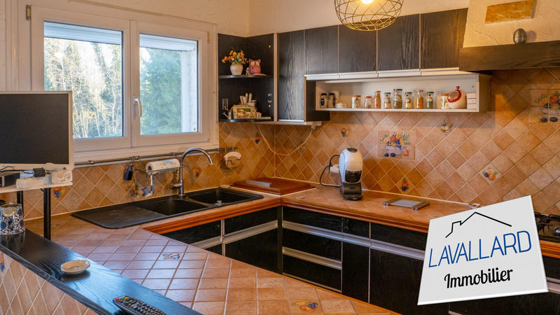 Maison - 190 m² - 7 pièces