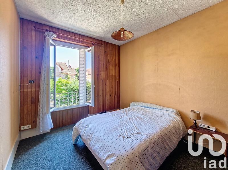 Maison - 99 m² - 5 pièces