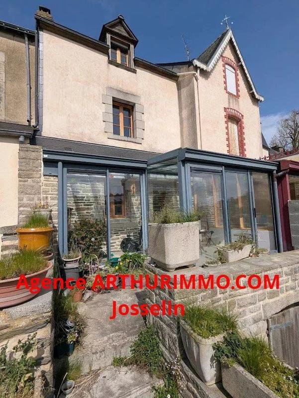 Maison - 95 m² - 4 pièces