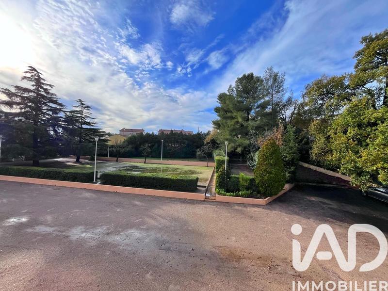 Appartement - 77 m² - 4 pièces