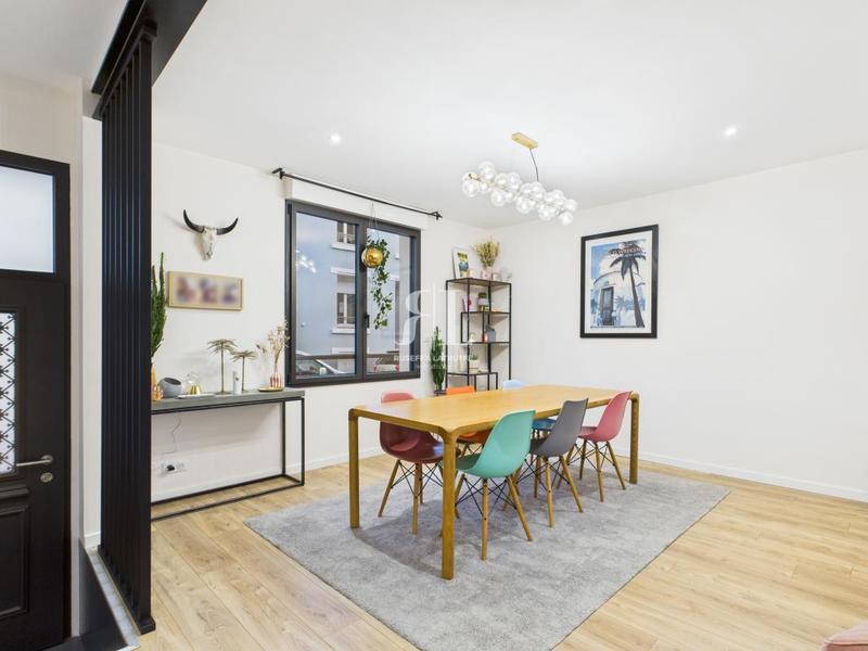 Maison - 164 m² - 5 pièces