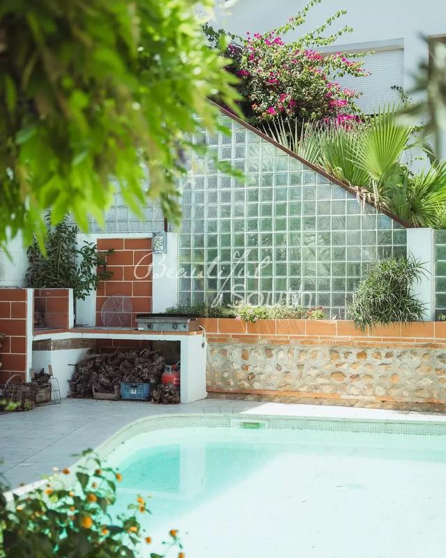 Maison de ville - 250 m² - 5 pièces