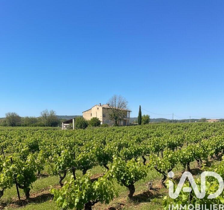 Maison - 270 m² - 9 pièces