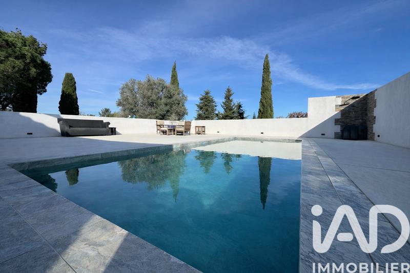 Maison - 280 m² - 7 pièces