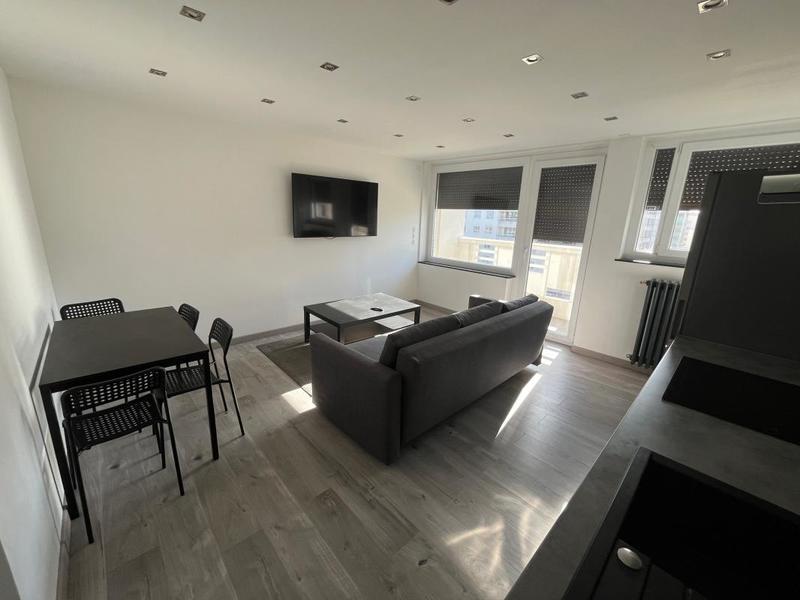 Appartement - 60 m² - 4 pièces