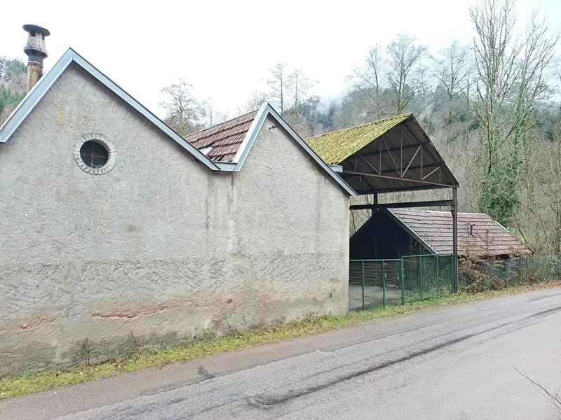 Maison - 211 m² - 11 pièces