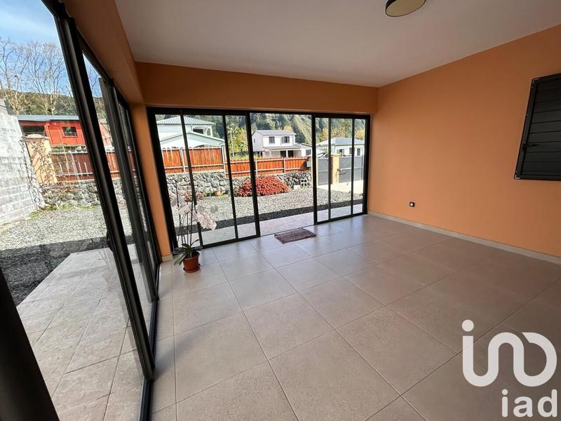 Maison - 102 m² - 4 pièces