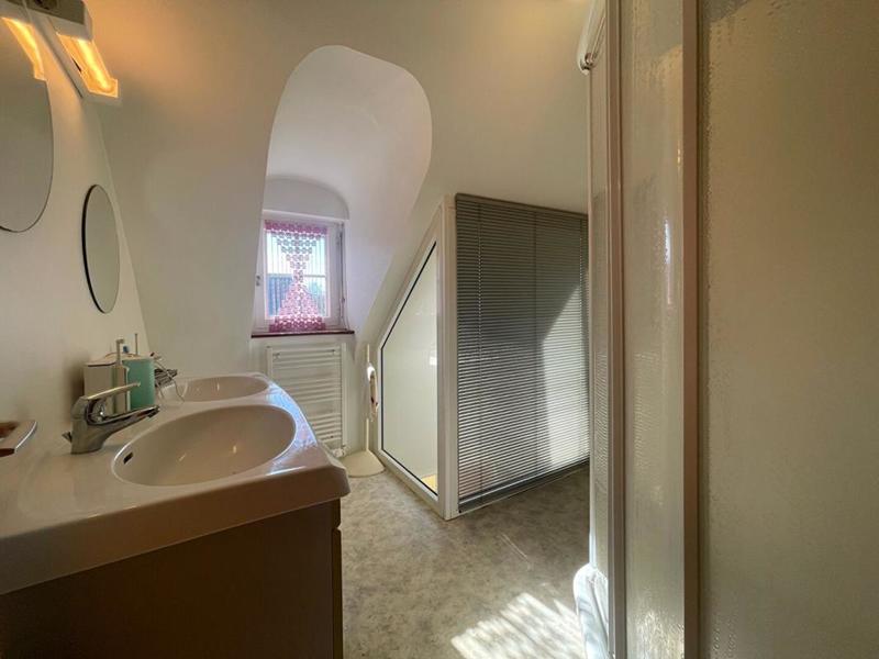 Maison - 200 m² - 9 pièces