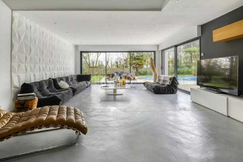 Maison - 170 m² - 6 pièces