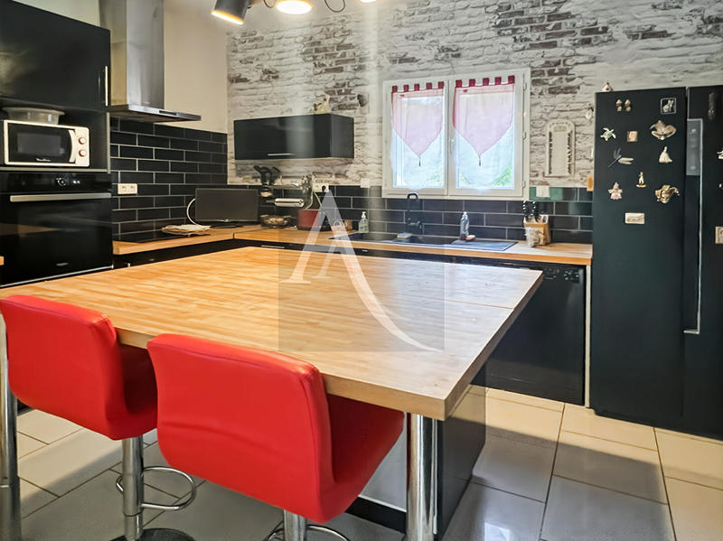 Maison - 172 m² - 6 pièces