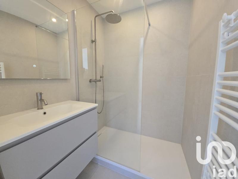 Maison - 200 m² - 6 pièces