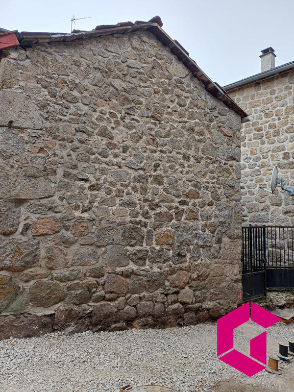 Maison ancienne - 70 m² - 2 pièces