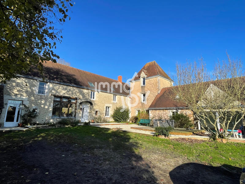 Maison - 230 m² - 11 pièces