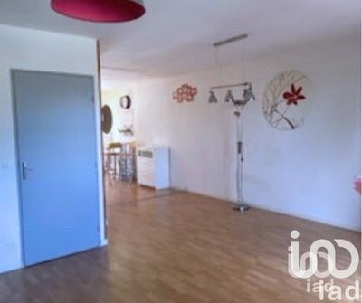 Maison - 93 m² - 4 pièces