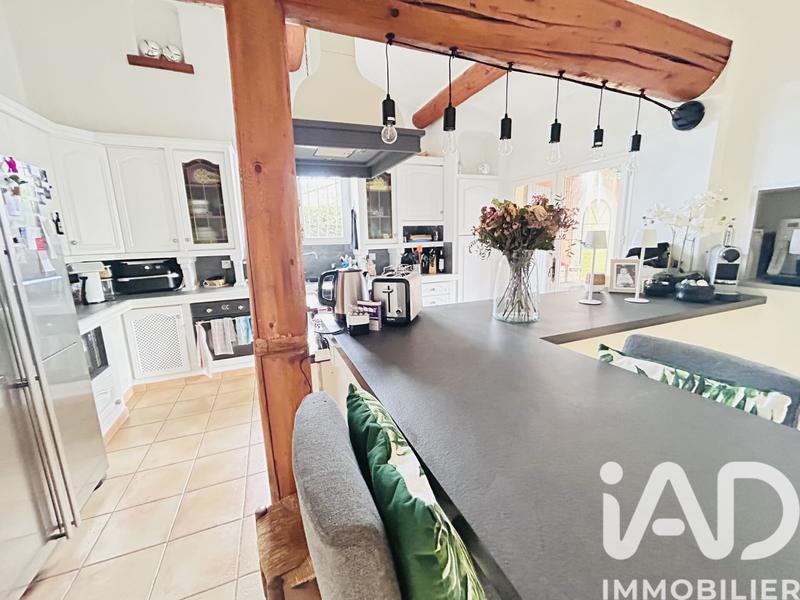 Maison - 215 m² - 5 pièces