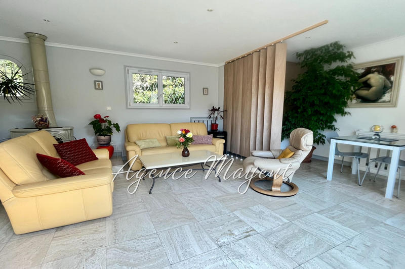 Appartement - 121 m² - 4 pièces