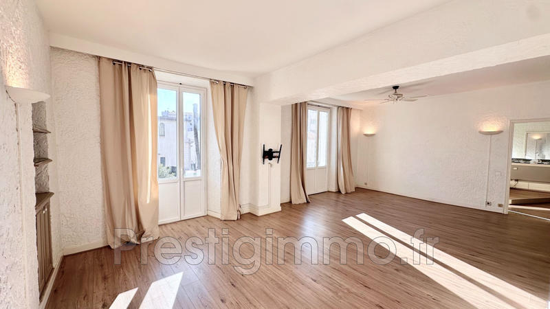 Appartement - 111 m² - 4 pièces