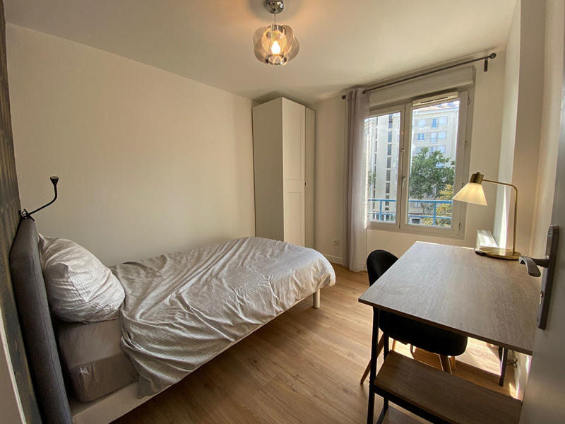 Chambre - 84 m² - 5 pièces