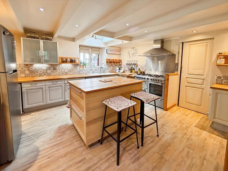 Maison - 156 m² - 4 pièces