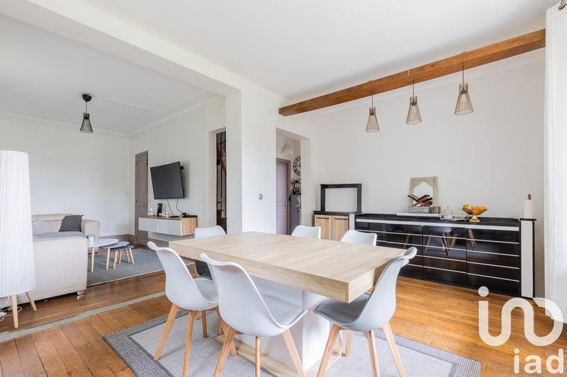 Maison - 95 m² - 5 pièces