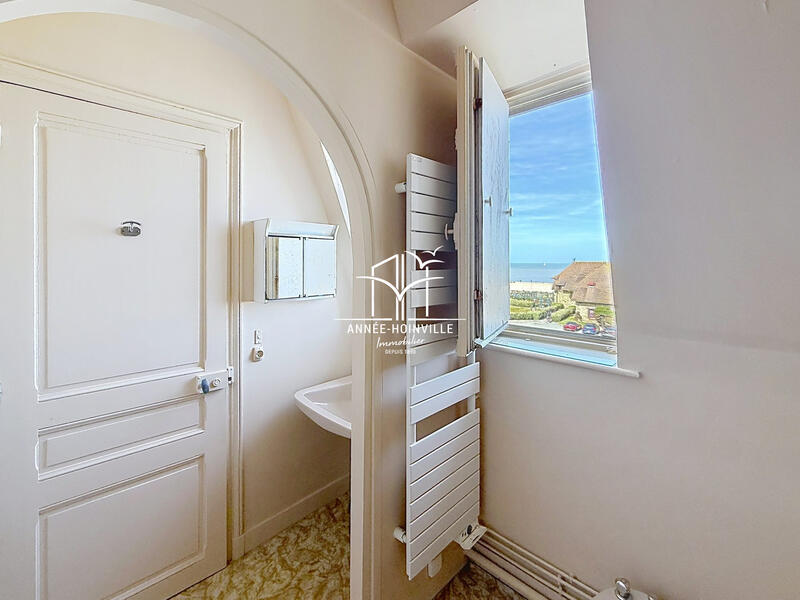 Appartement - 82 m² - 3 pièces