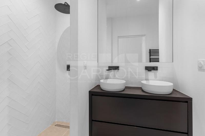 Appartement - 99 m² - 4 pièces