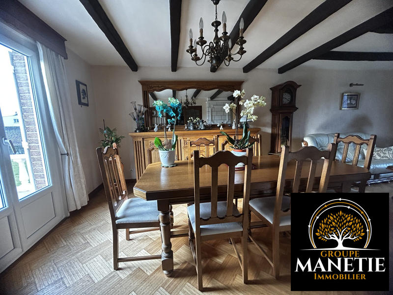 Maison - 93 m² - 6 pièces