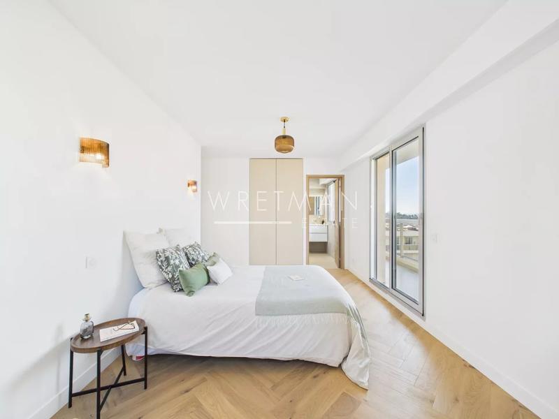 Appartement - 97 m² - 4 pièces