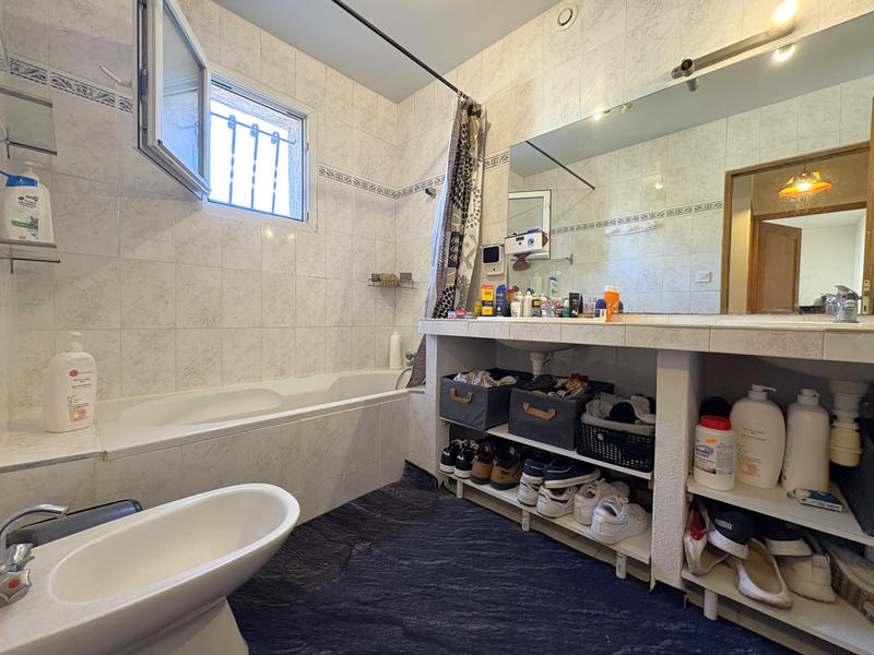 Villa - 90 m² - 4 pièces