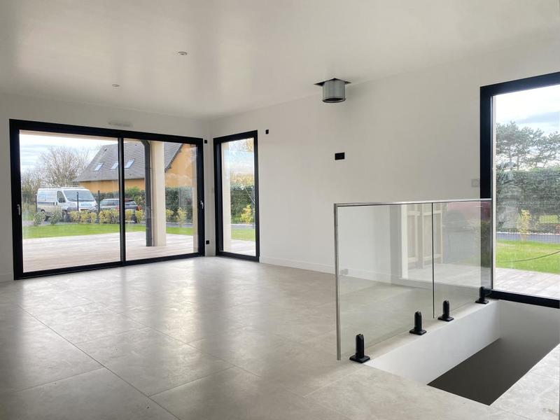 Maison - 163 m² - 5 pièces