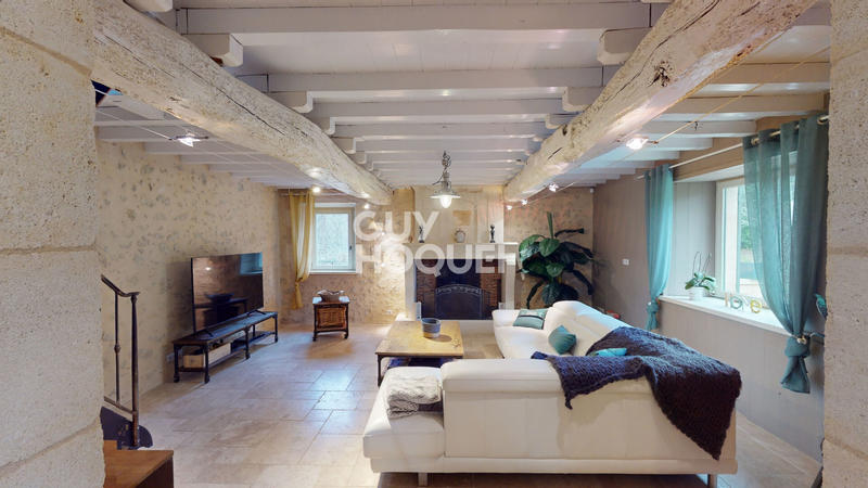 Maison - 230 m² - 5 pièces