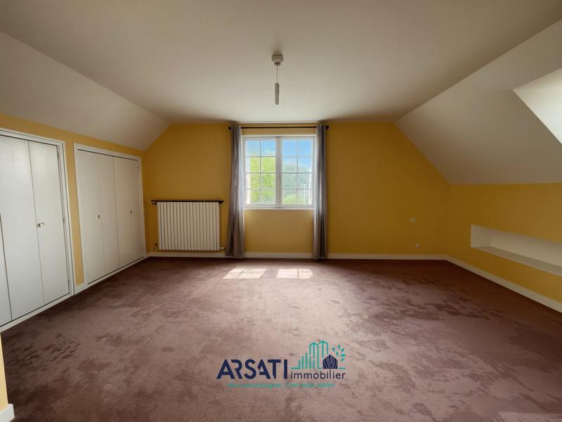 Maison traditionnelle - 143 m² - 6 pièces