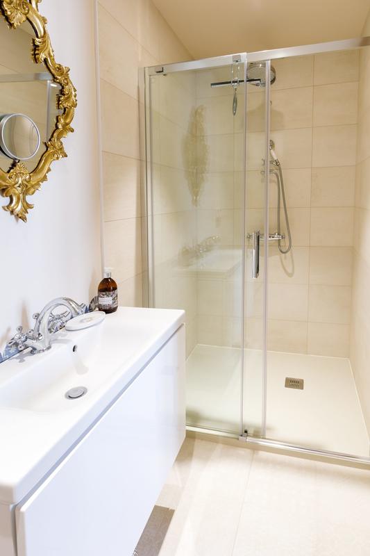 Maison - 295 m² - 10 pièces